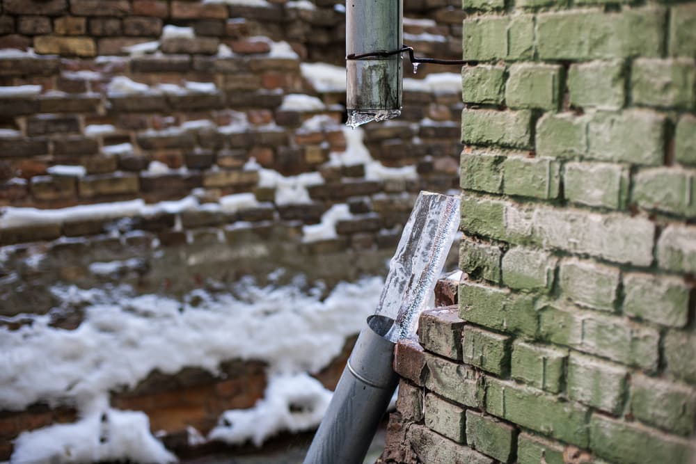 How to Prevent Burst Pipes and Winter Damage